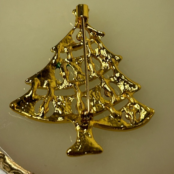 Christmas Tree brooch, great gift idea, stocking stuffer - Picture 2 of 4